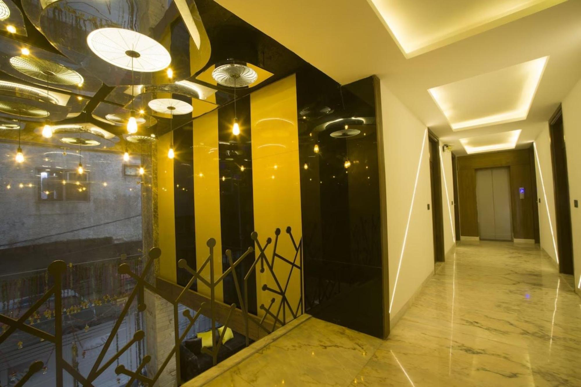 Hotel Nityaa Suites Nova Deli Exterior foto